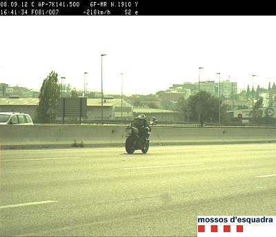 Haga clic en la imagen para una versin ms grande

Nombre: Radar camuflado.jpg
Vistas: 1
Tamao: 47,3 KB
ID: 75481